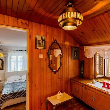 Ivona Apartment